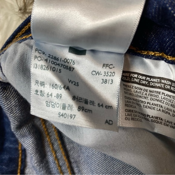 Levi’s Wedgie Icon High Rise Ankle Jeans Tapered Leg Dark Wash Size 25 NWT - Picture 14 of 15